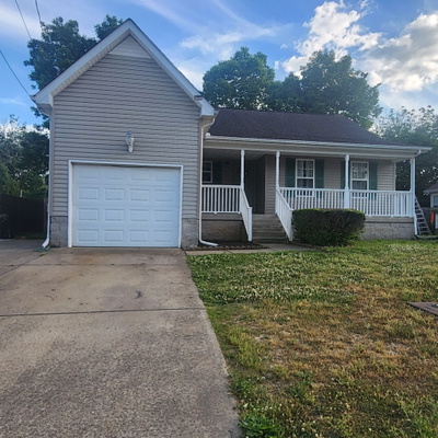 1420 LAUREL OAK DR