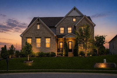 809 Delamotte Pass