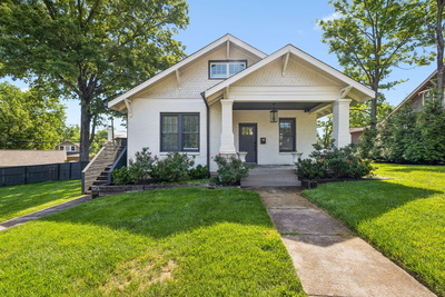 2200 Oakland Ave