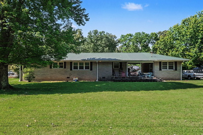 190 W Lynn Dr