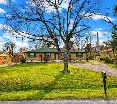 1604 Haynes Meade Cir