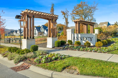 1132 Angela Ann Ct