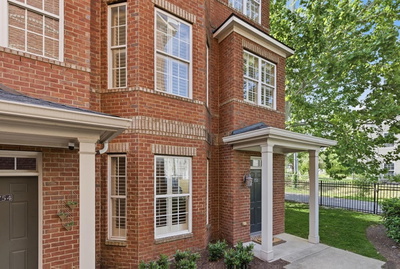 752 Wedgewood Park