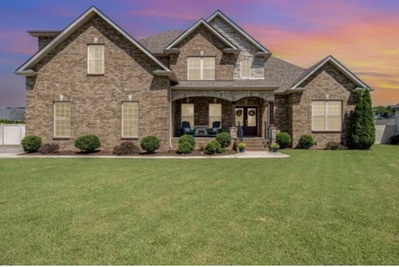 2303 Lionheart Dr