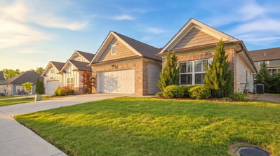 5168 Meadowbend Drive, NE