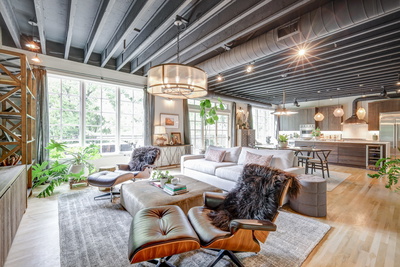 320 Liberty Pike