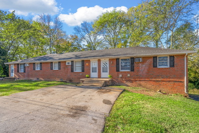 432 Circle Dr