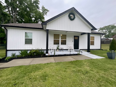 2718 Driftwood Dr