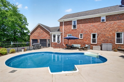 1103 Gleaves Glen Dr