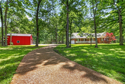 2502 Dobbins Pike