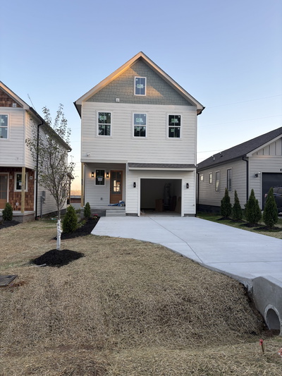 635 Clairidge Dr