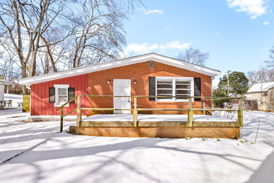 3 Garth Dr
