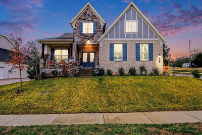 3006 Oxford Dr
