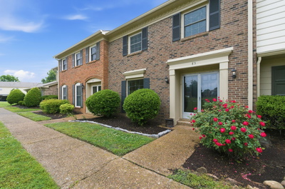 8207 Sawyer Brown Rd
