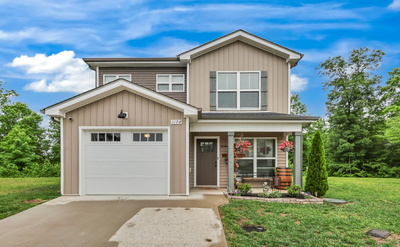 1176 Cottonwood Dr