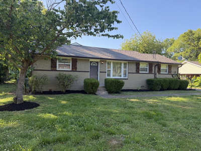 340 Foxglove Dr