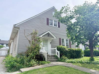 2115 Bernard Ave