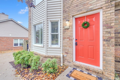 Exterior view of 304 Hillside Ct in Murfreesboro, TN