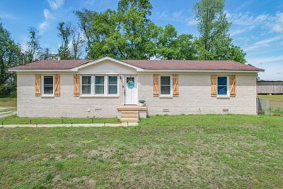 2220 Cherry Dr