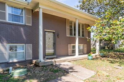 310 Colt Ln