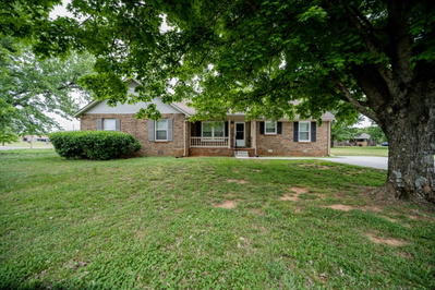 2594 Exeter Dr