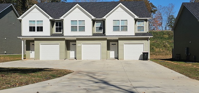 947 Center Rd
