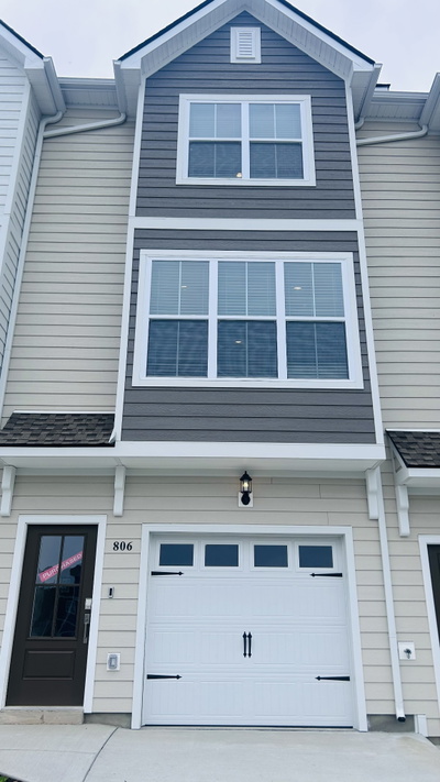 806 Taylor Dr