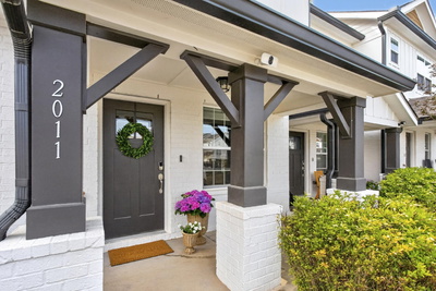 2011 Axis Ave