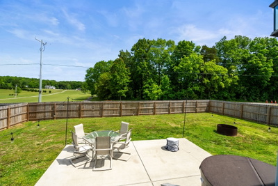304 W Winterberry Trl