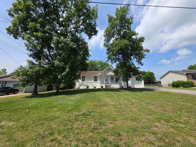 307 Castlewood Dr