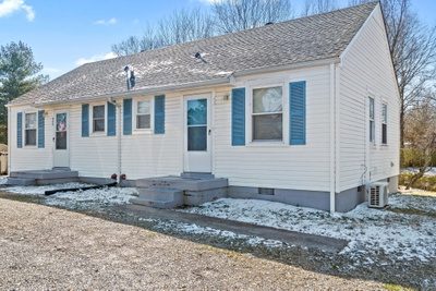42 Maple St