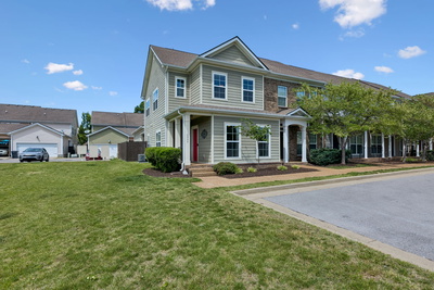 8924 Sunnyfield Way
