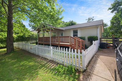 2124 Powell Rd