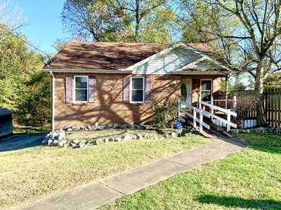 3401 Oak Lawn Dr