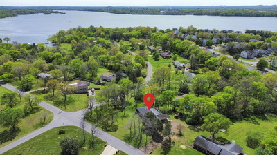 127 Riviera Dr