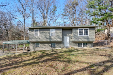 2195 Greendale Drive, NE