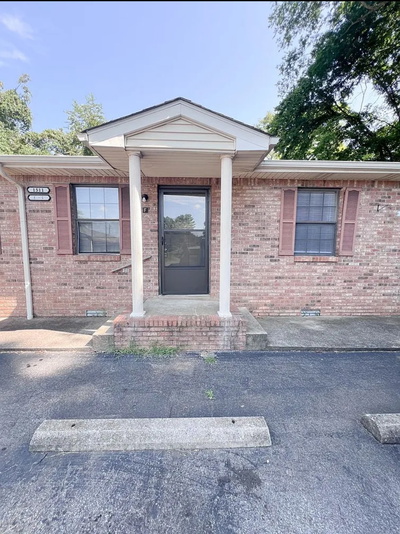 1511 W Knollwood Cir