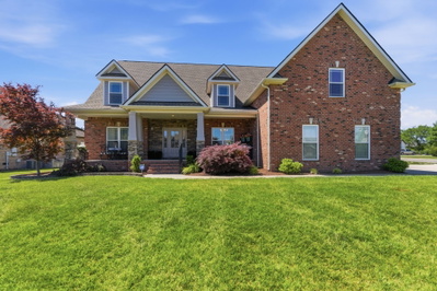 3131 Robinwood Dr