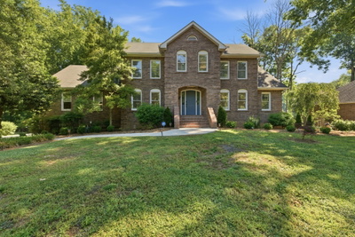 124 Laural Hill Dr