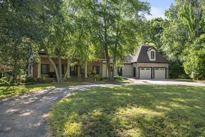8238 Hawkins Rd