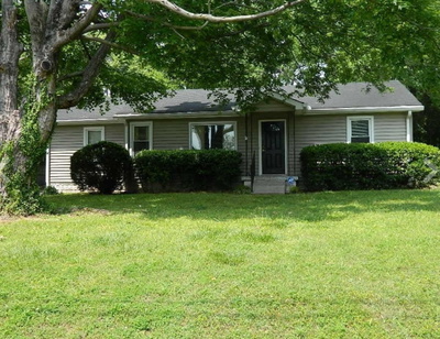 918 Velma Ln