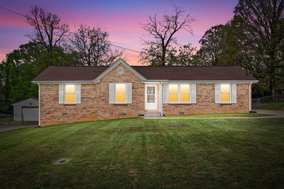 931 Poppy Dr