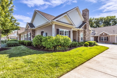 2252 Stonecenter Ln