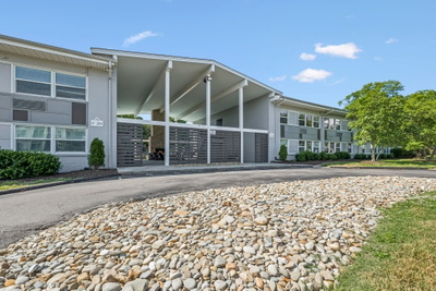 801 Inverness Ave