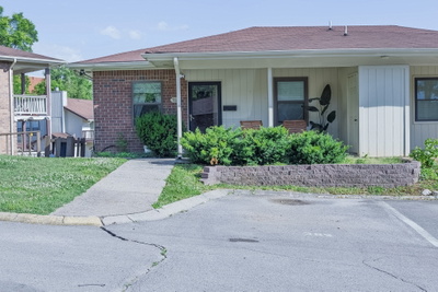 382 Deer Lake Dr