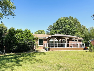 1255 Hillwood Dr