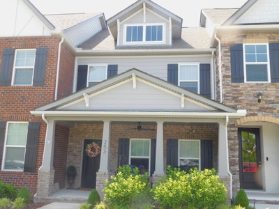 253 Grandstand Blvd