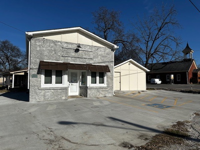 201 E Market St