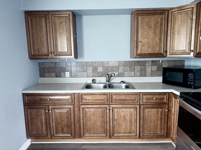 410 Manor Dr