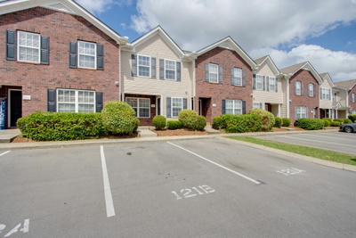 121 Oak Valley Cir